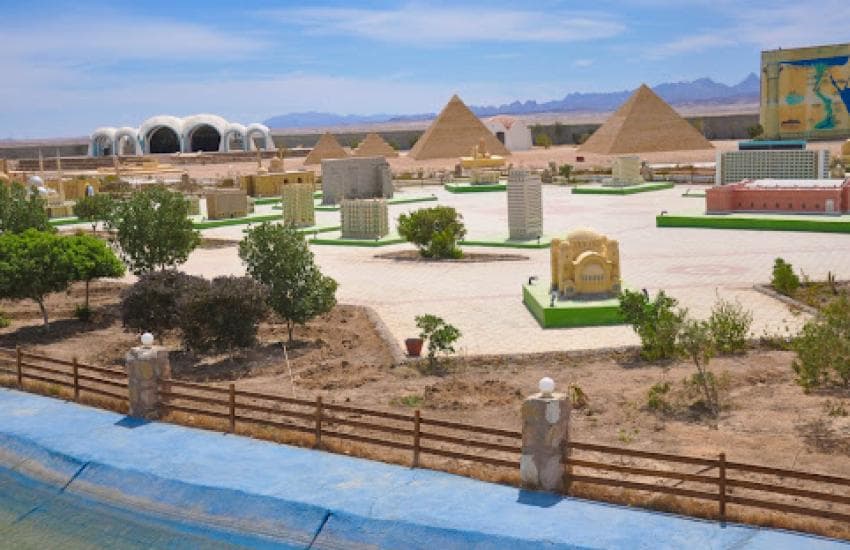 Mini Egypt Park
